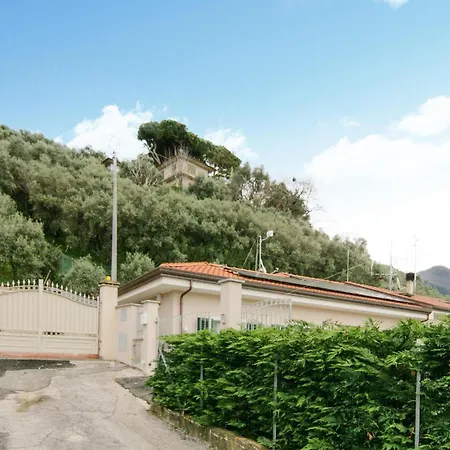 펜션 Gorgeous Home In Ripa With House A Panoramic View *