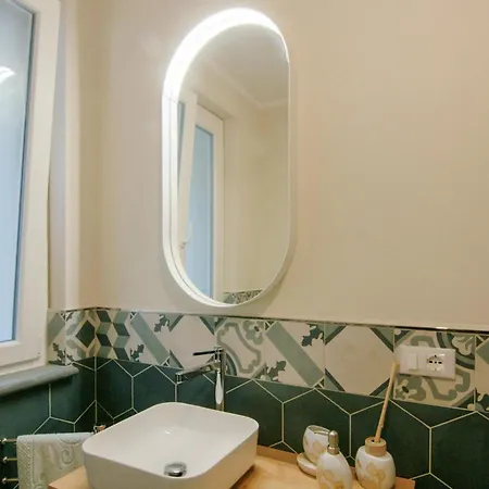 Gorgeous Home In Ripa With House A Panoramic View