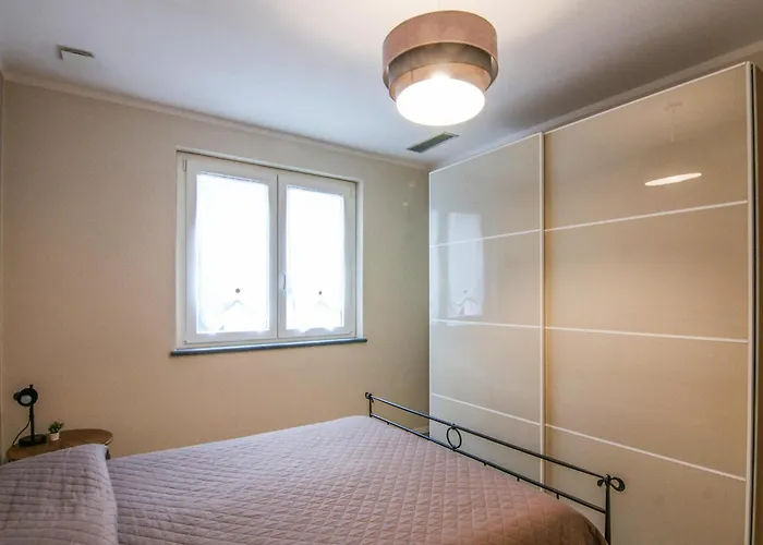 Vakantiehuis 3 Bedroom In Ripa Vallecchia