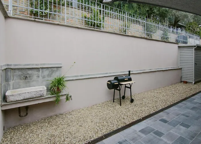 Vakantiehuis 3 Bedroom In Ripa Vallecchia